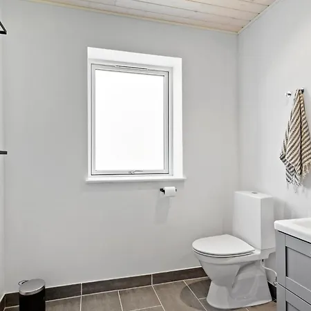 펜션 Pet Friendly In With Wifi Tranekær